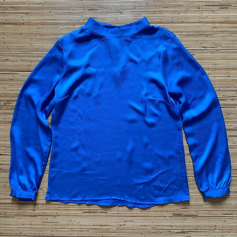 Minimalist Muslim Blouse Wanita blue photo 1