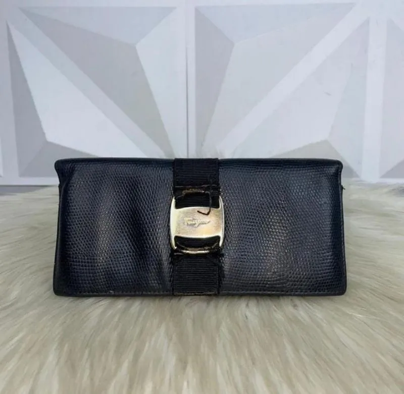 Salvatore Ferragamo Authentic Vara Bifold Leather wallet Bla photo 1
