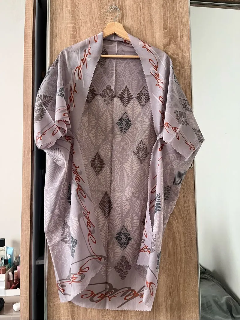 Outer scarf motif photo 1