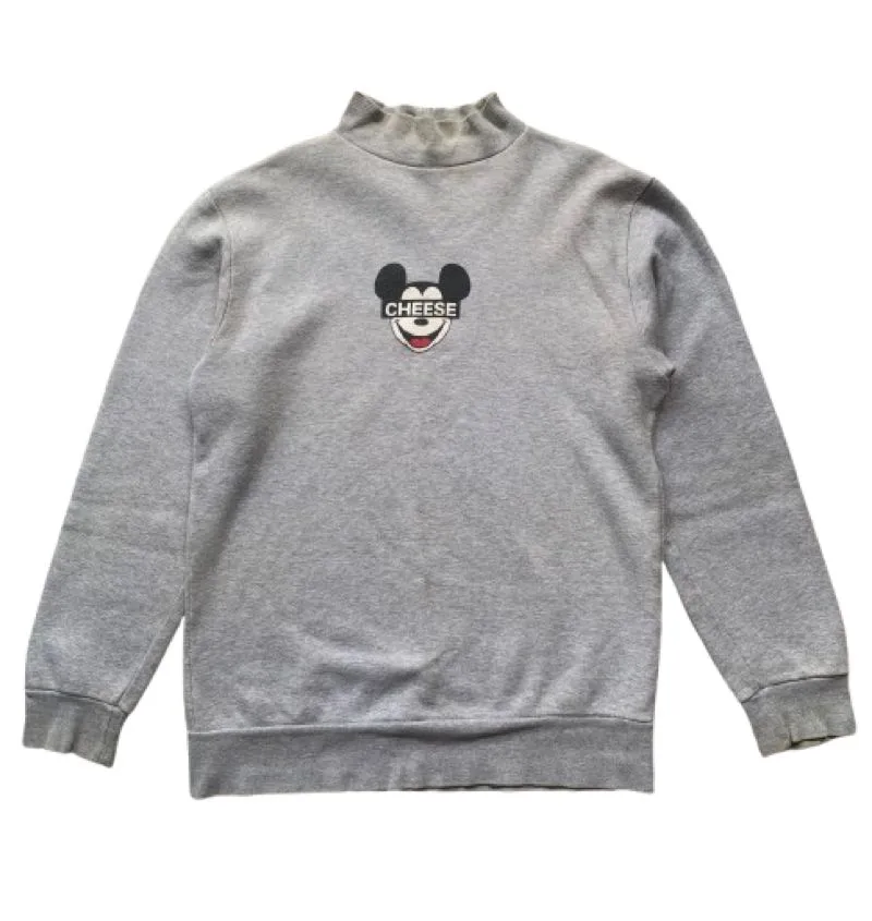 Crewneck sweater photo 1