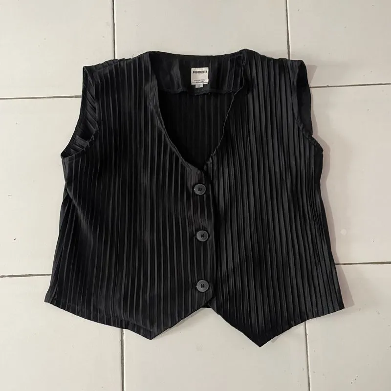 crop black vest / vest item / rompi crop photo 1
