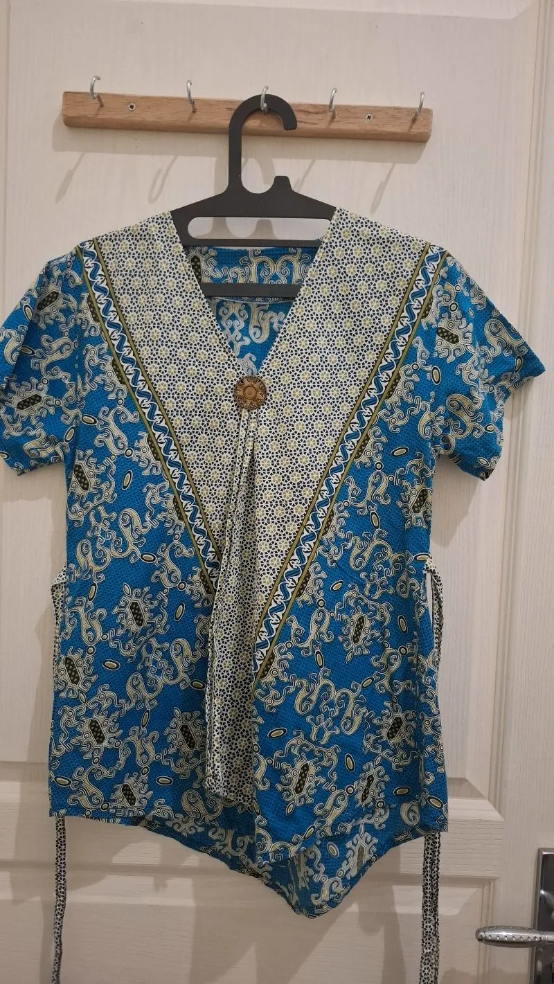 Blouse Batik Biru photo 1