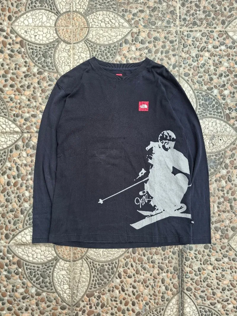 The north face longsleeve photo 1
