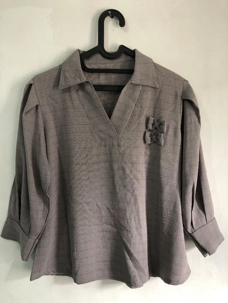 Kemeja v neck / blouse abu / blouse kerja / kemeja wanita photo 1