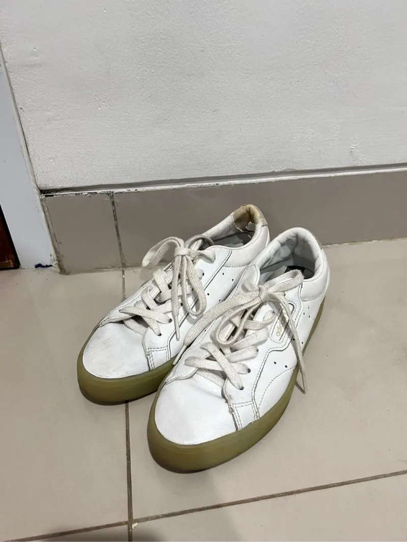 sepatu white green photo 1