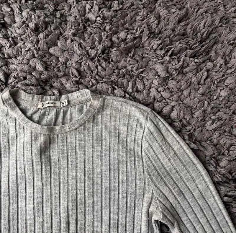 Stradivarius Minimalist Casual Sweater Wanita gray photo 1