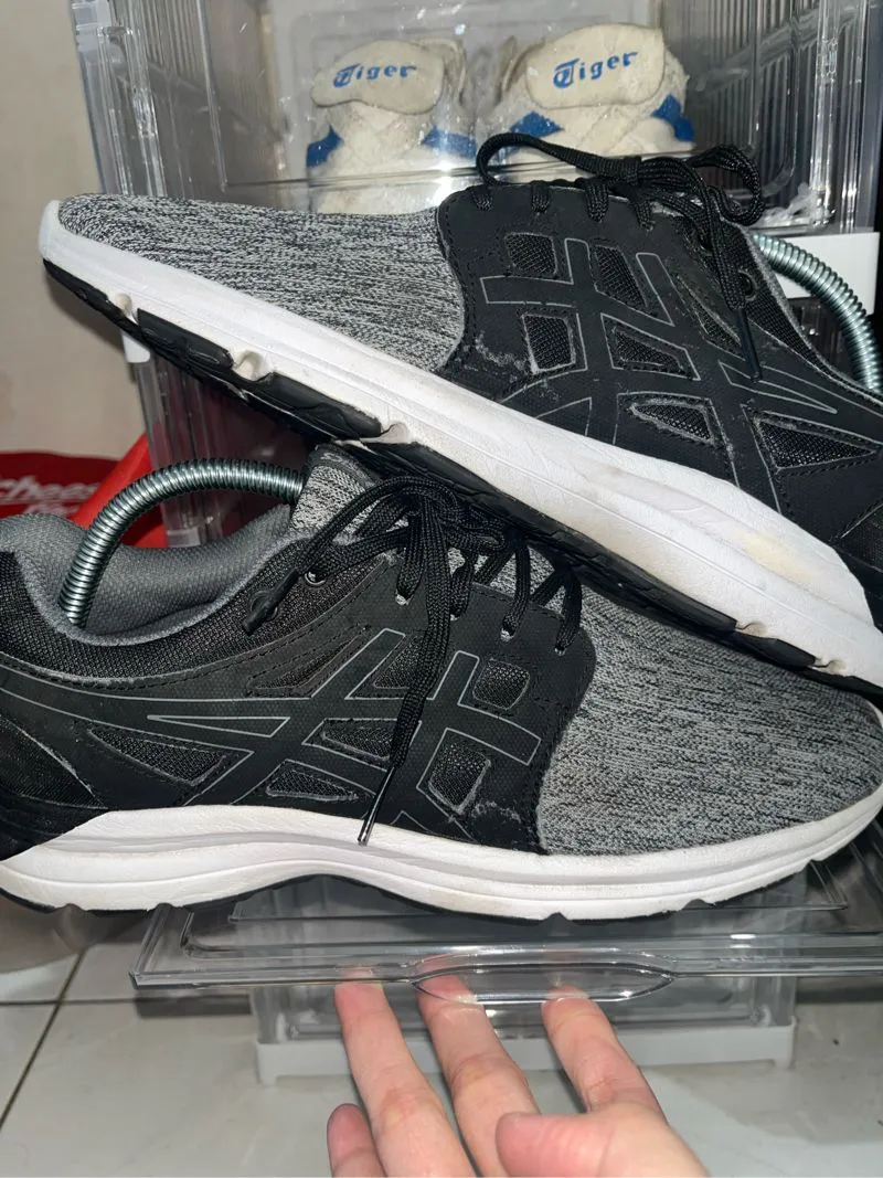 Asics Gel Torrance Running Black Grey size 41 photo 1