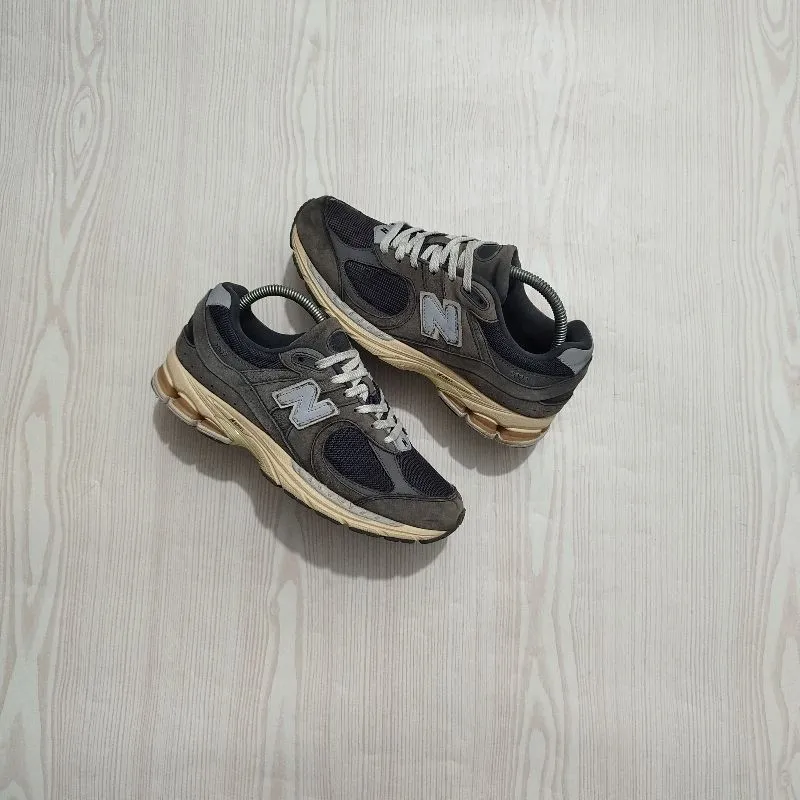 New balance 2002r photo 1