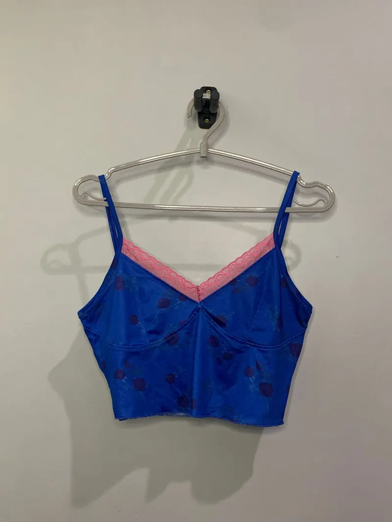 ✨Y2k Cropped Cami Tank✨ ~ Good photo 1