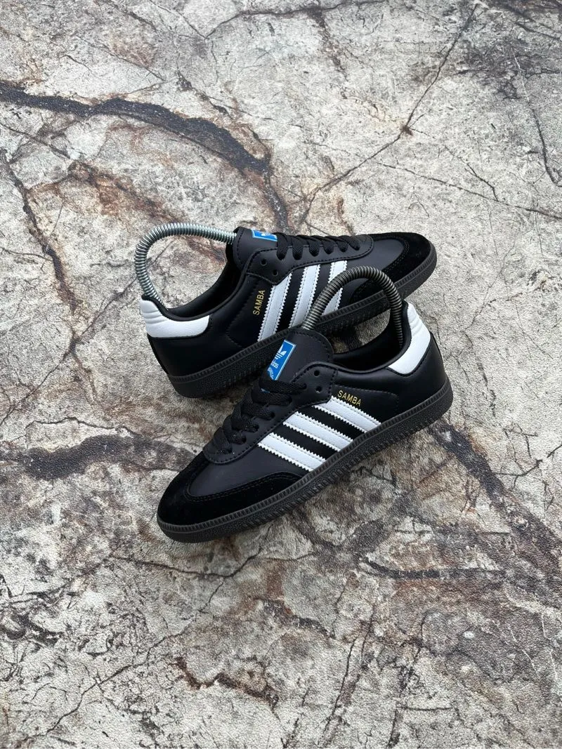 ADIDAS SAMBA OG photo 1