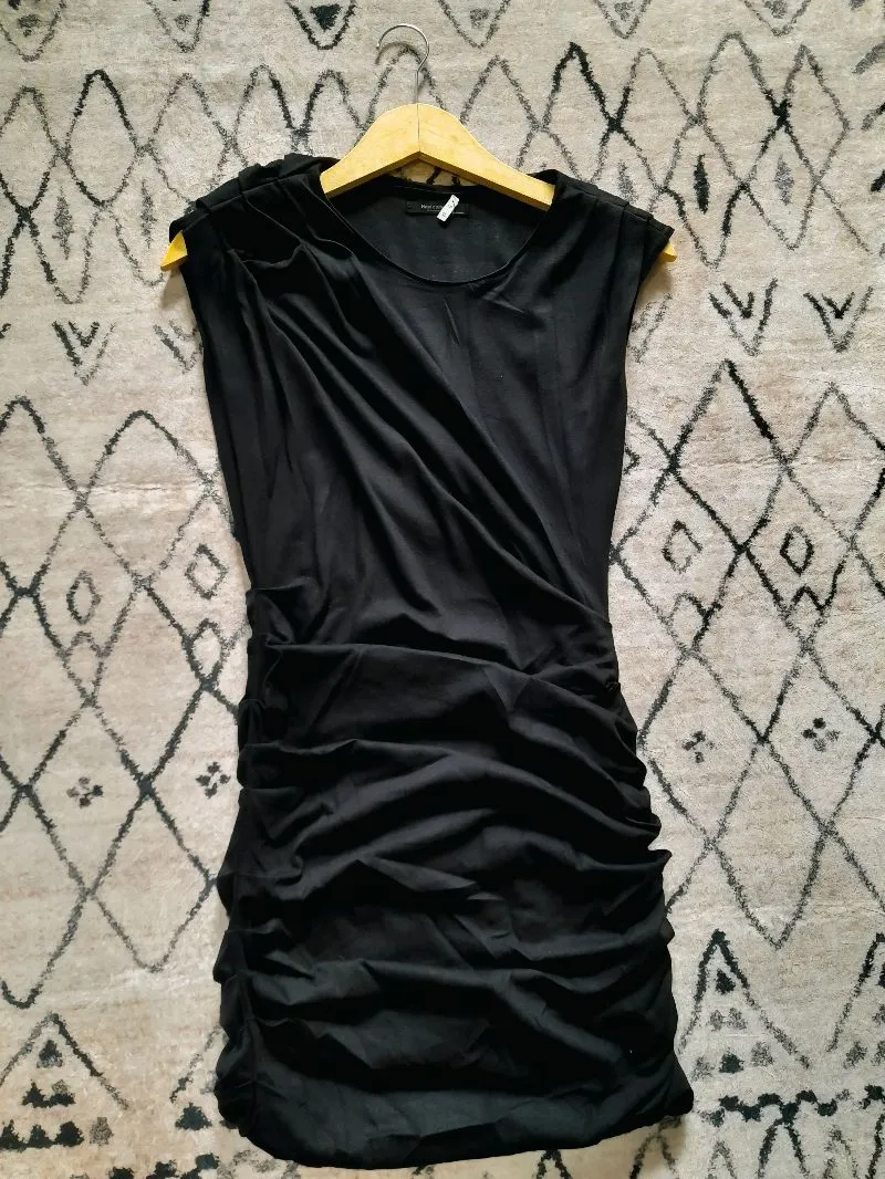 Dress Press Body Hitam Pekat  photo 1