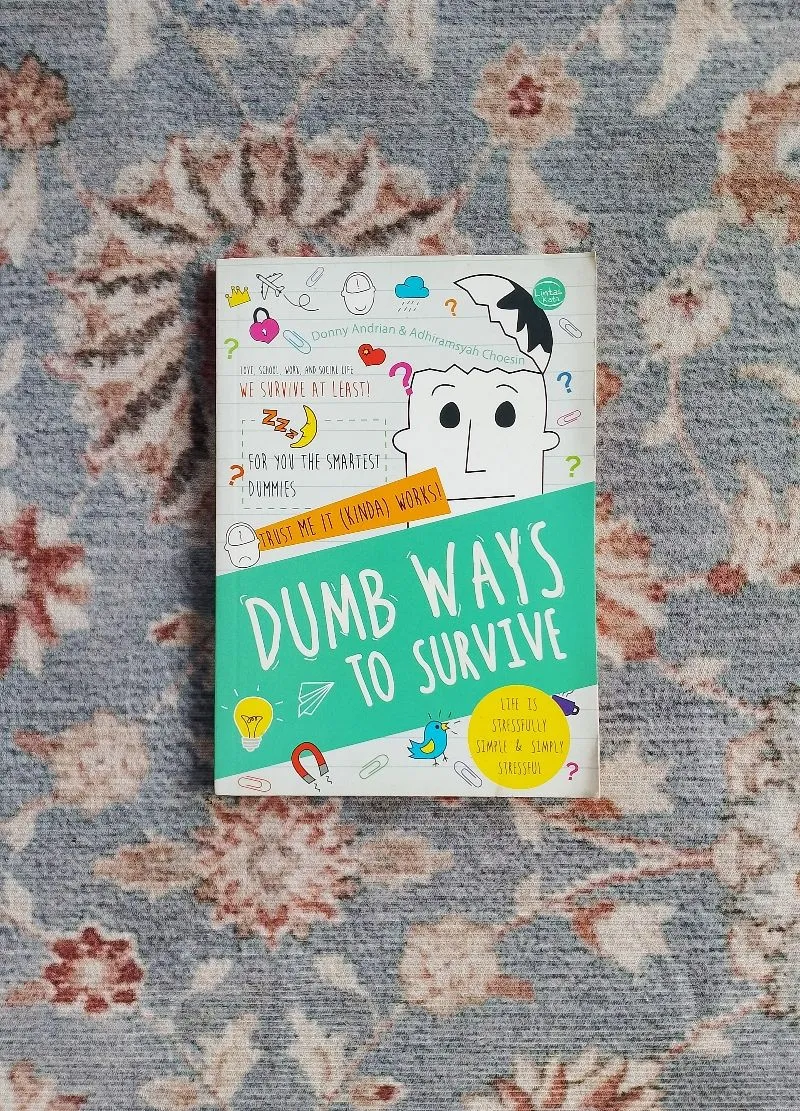Buku Preloved Dumb Ways To Survive  photo 1