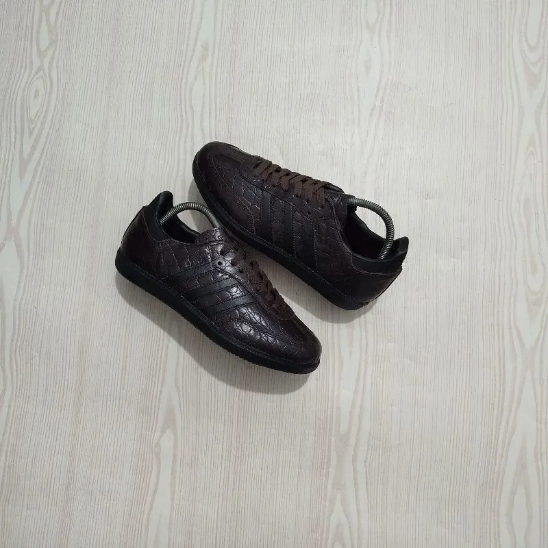 Adidas kulit buaya photo 1