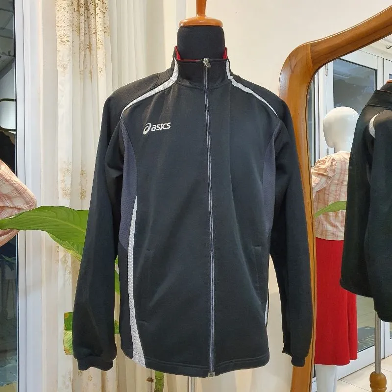 TRACK TOP photo 1