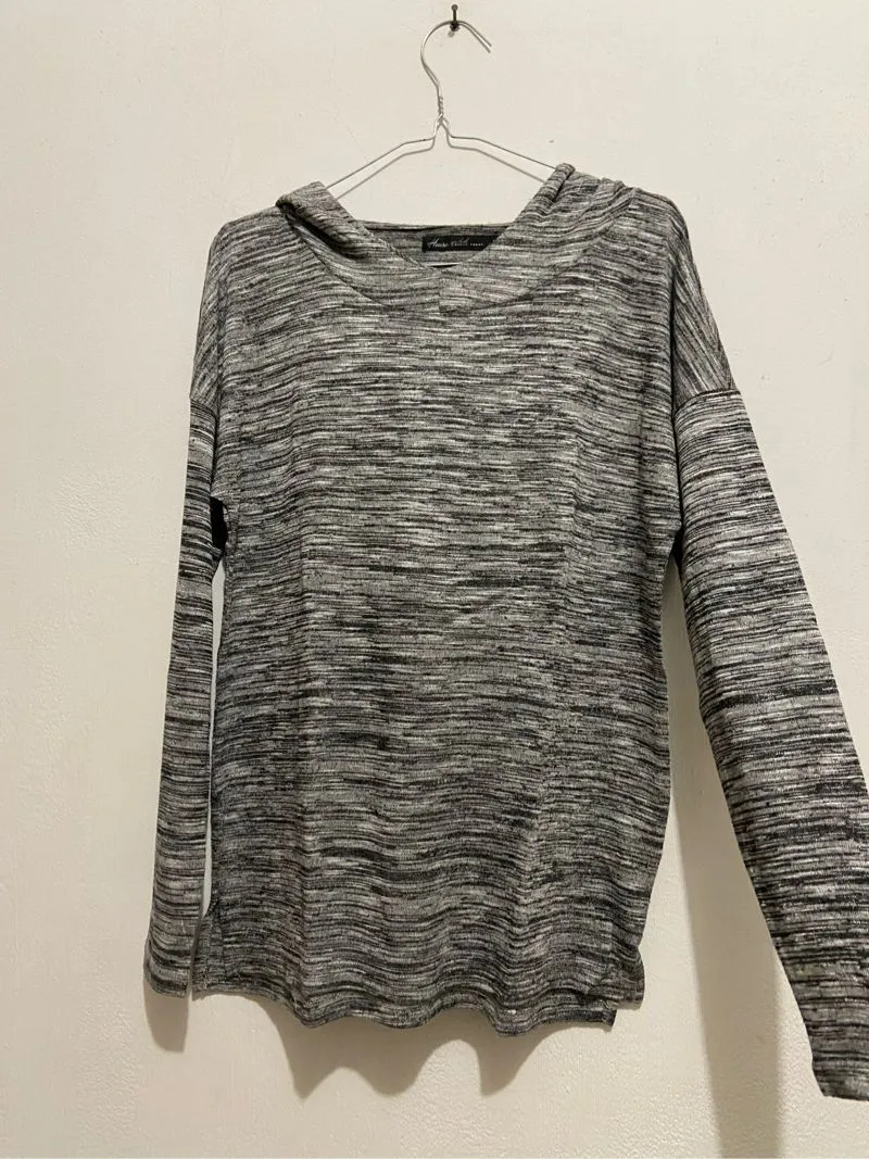 Bodyfit Hoodie photo 1