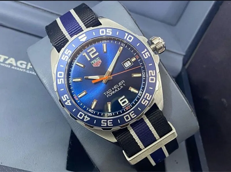 Mens watch photo 1