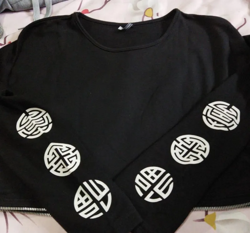 COLORBOX Streetwear Minimalist Sweater Wanita white black photo 1