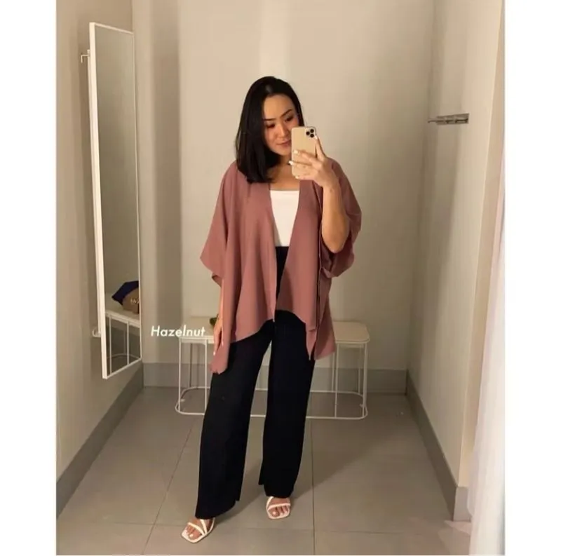 Batwing Outer (Hazelnut) photo 1