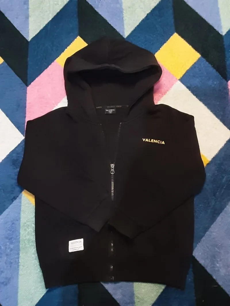 Jacket hoodie Valencia hitam. photo 1