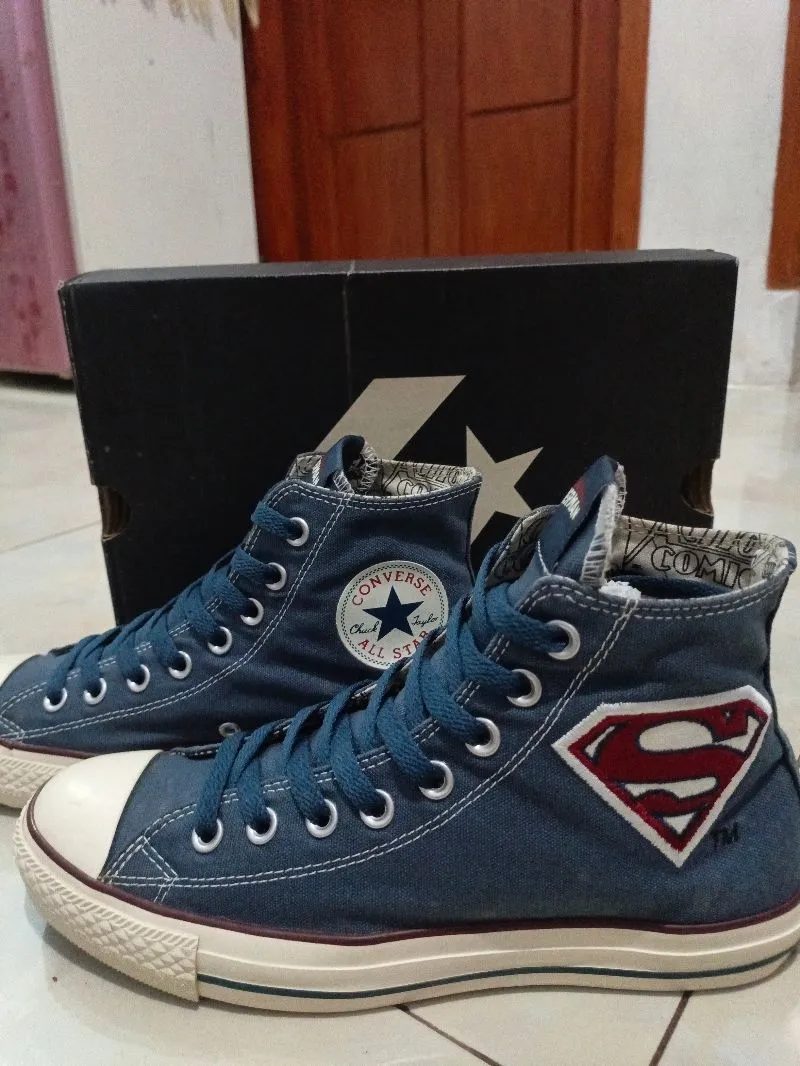 Converse Chuck Taylor X DC Comic Superman