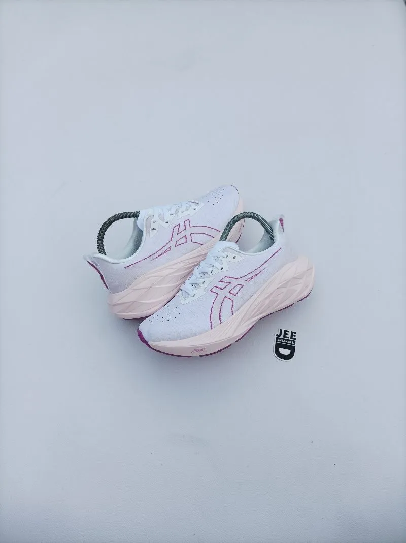 Asics Novablast 4 Soothing Sea photo 1