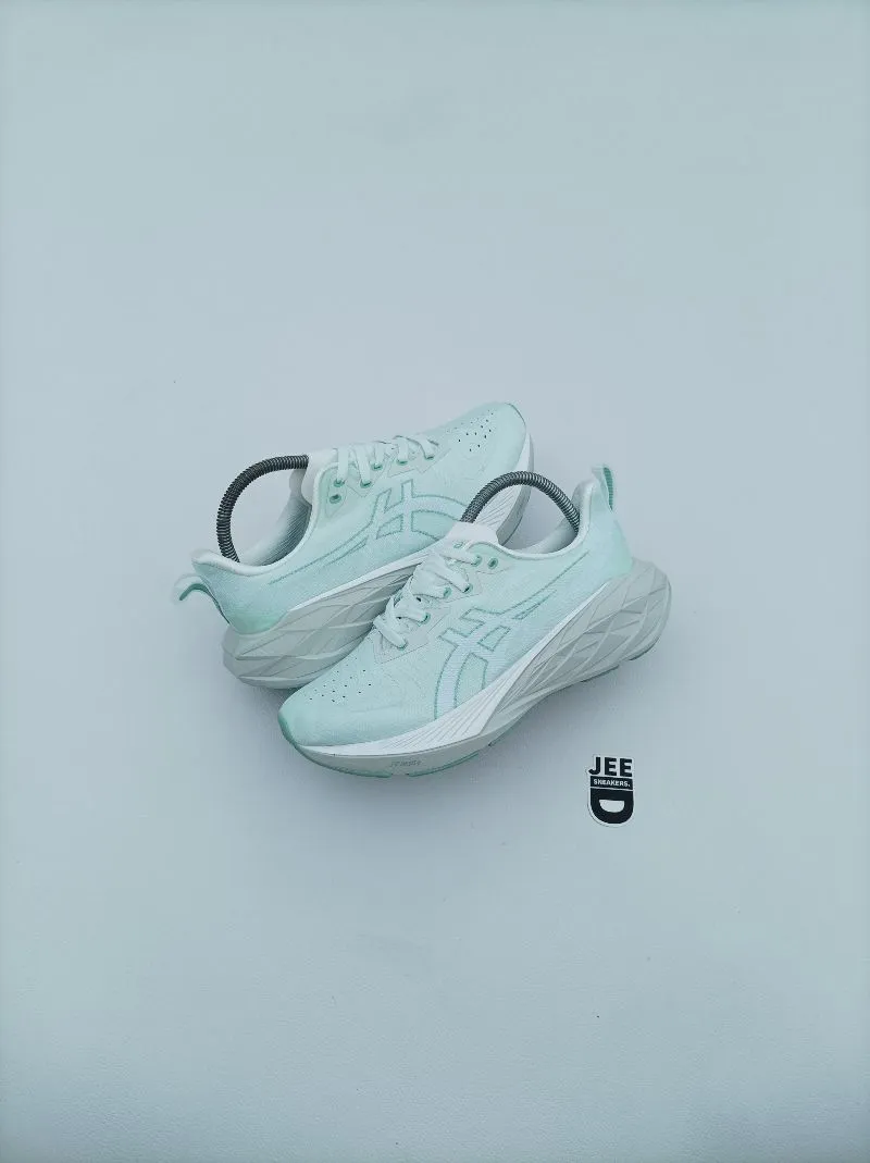 Asics Novablast 4 Pale Mint photo 1