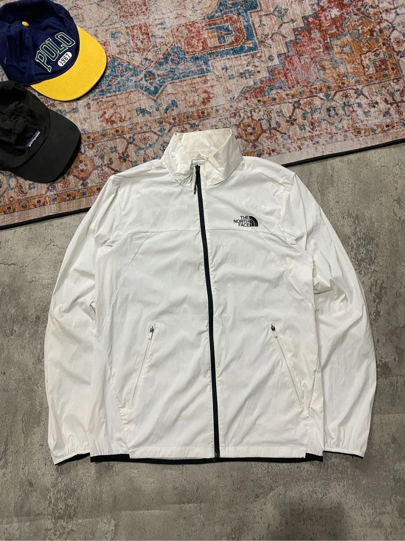 LIGHWEGHT THENORTFACE JAKET  photo 1