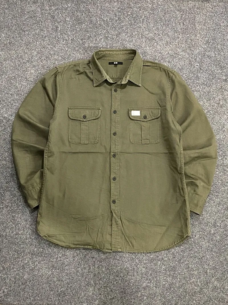 kemeja uniqlo double pocket  photo 1