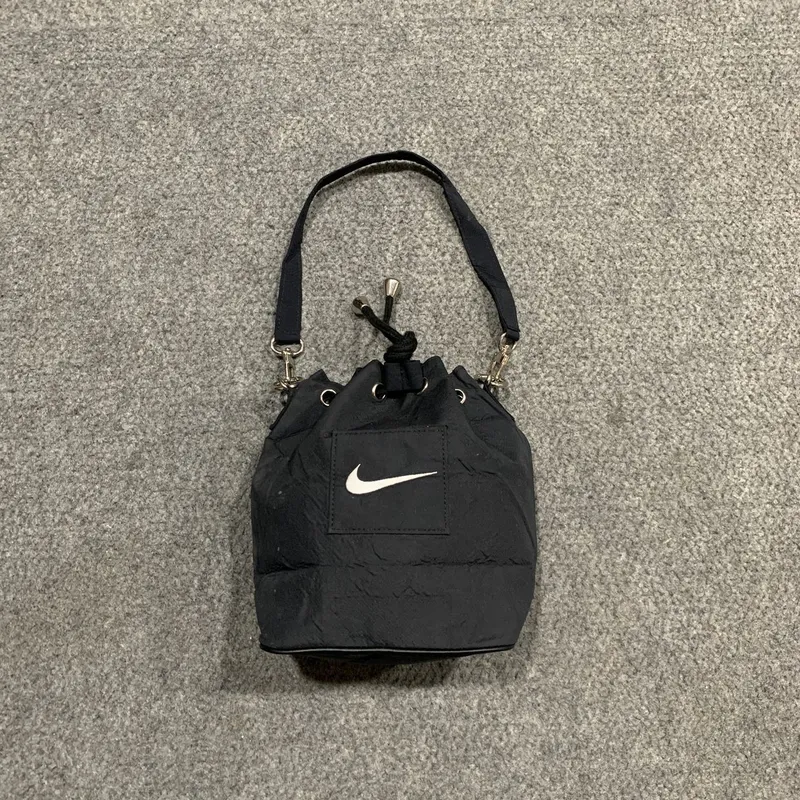 nike bucket bag