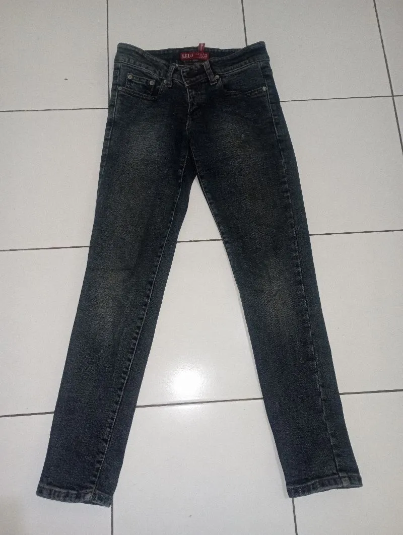 Celana jeans photo 1