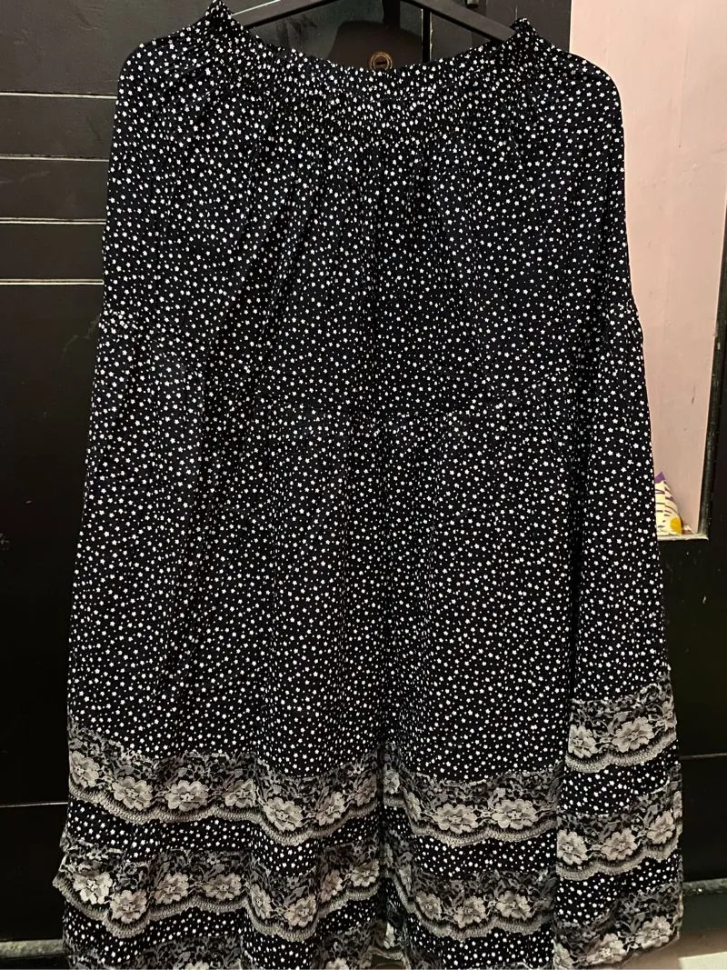 FLORAL BLACK SKIRT  photo 1