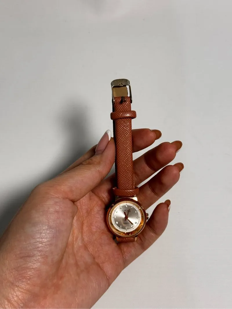 Jam tangan kulit wanita merk VNC photo 1