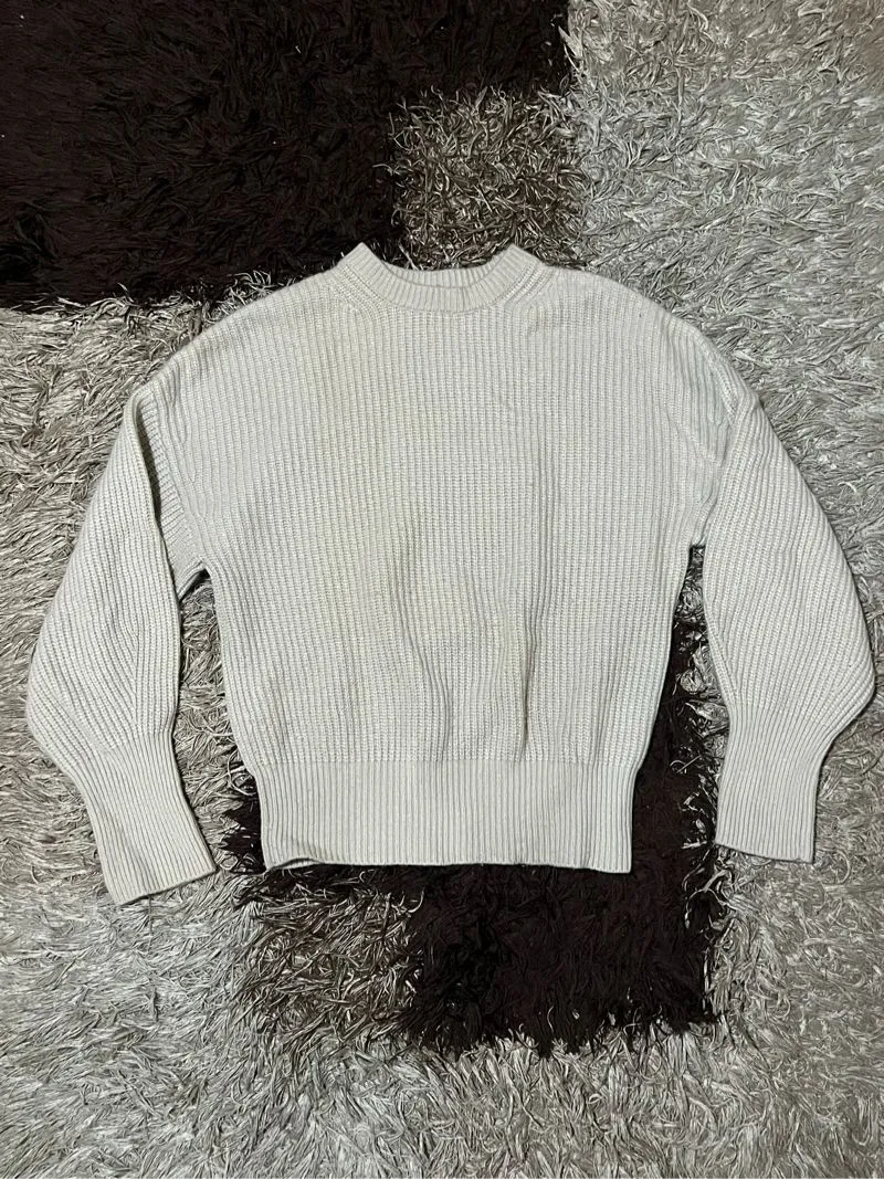 Wool knitted sweater - Mila Owen photo 1