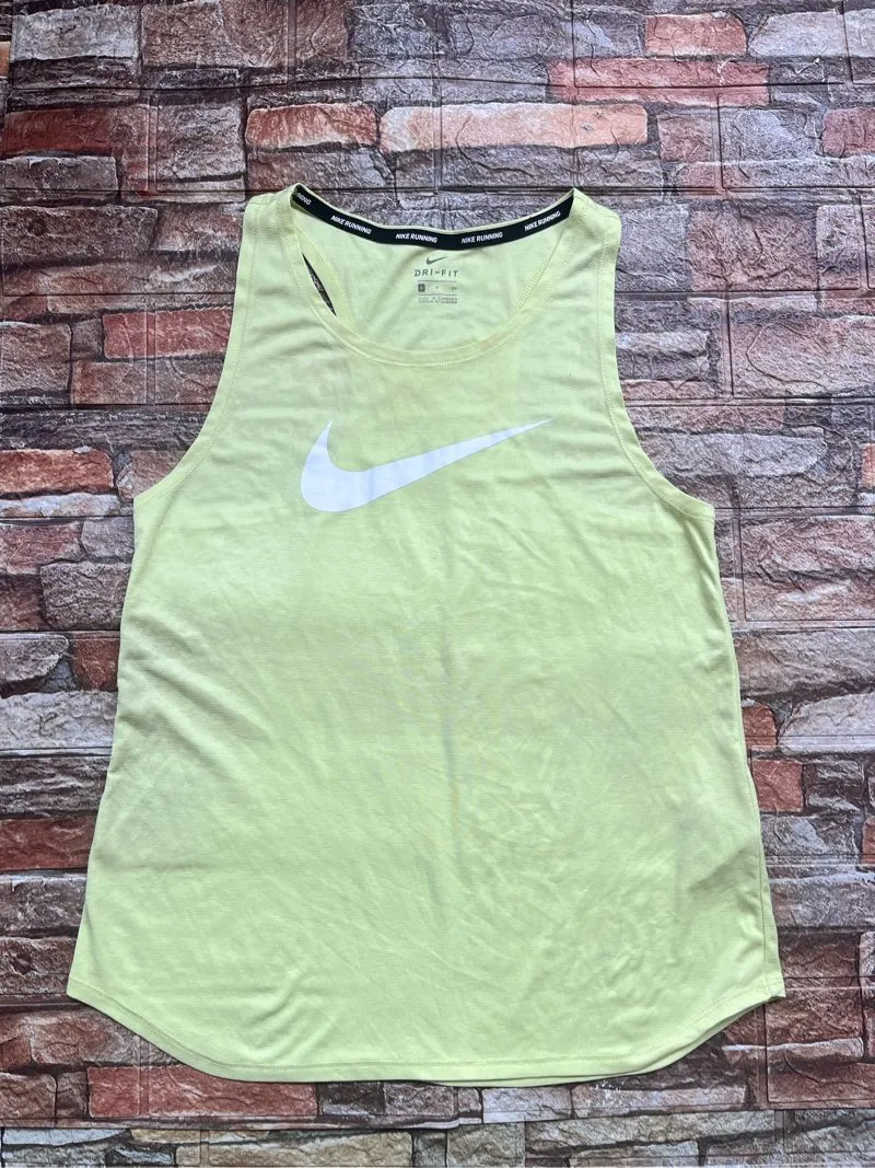 Nike running photo 1