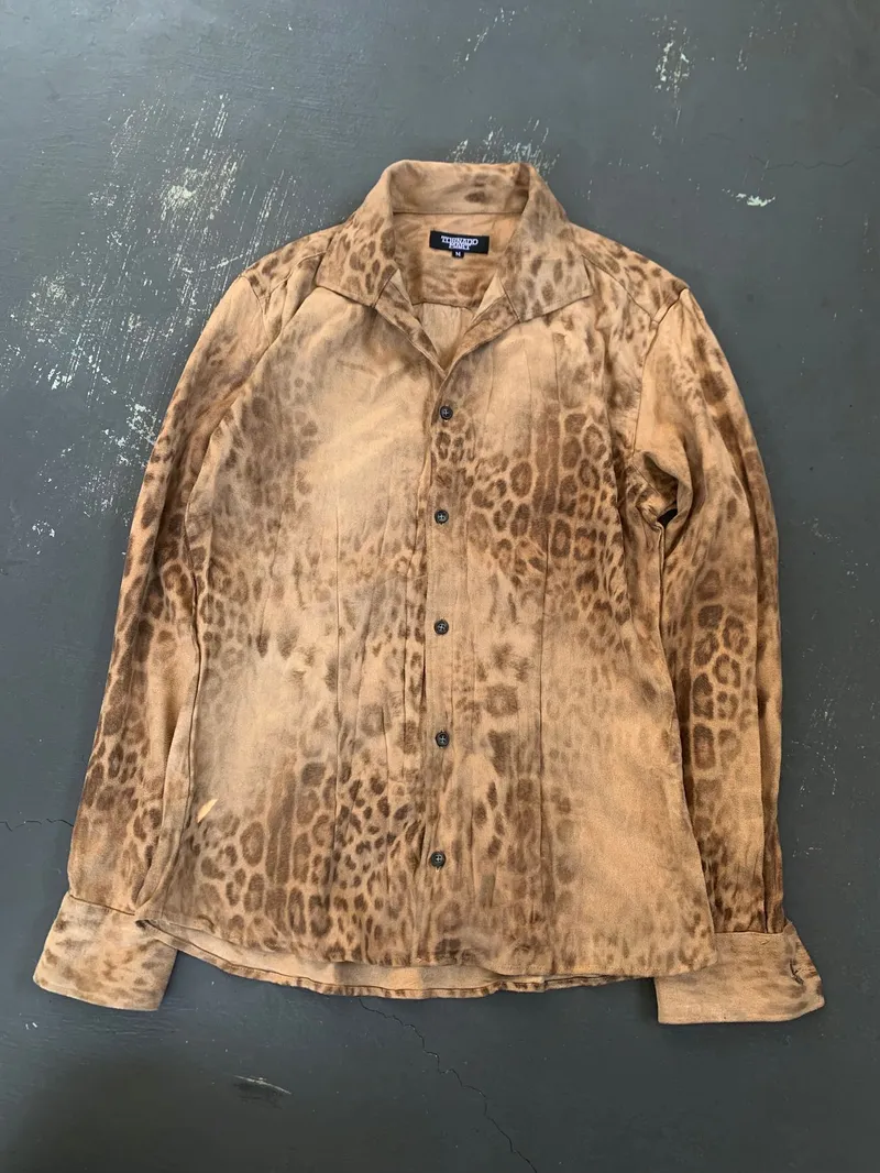 Tornado Mart Y2K Avant Garde Formal shirt Pria tan photo 1