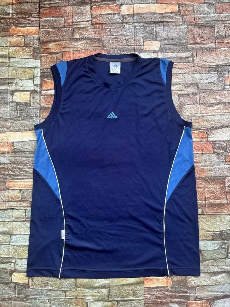 Adidas photo 1
