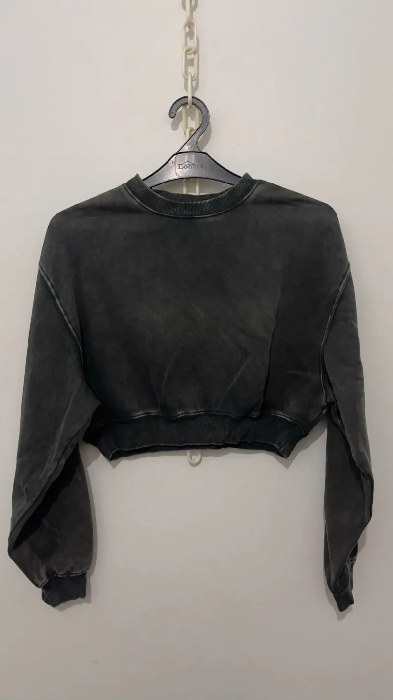 crop sweater photo 1