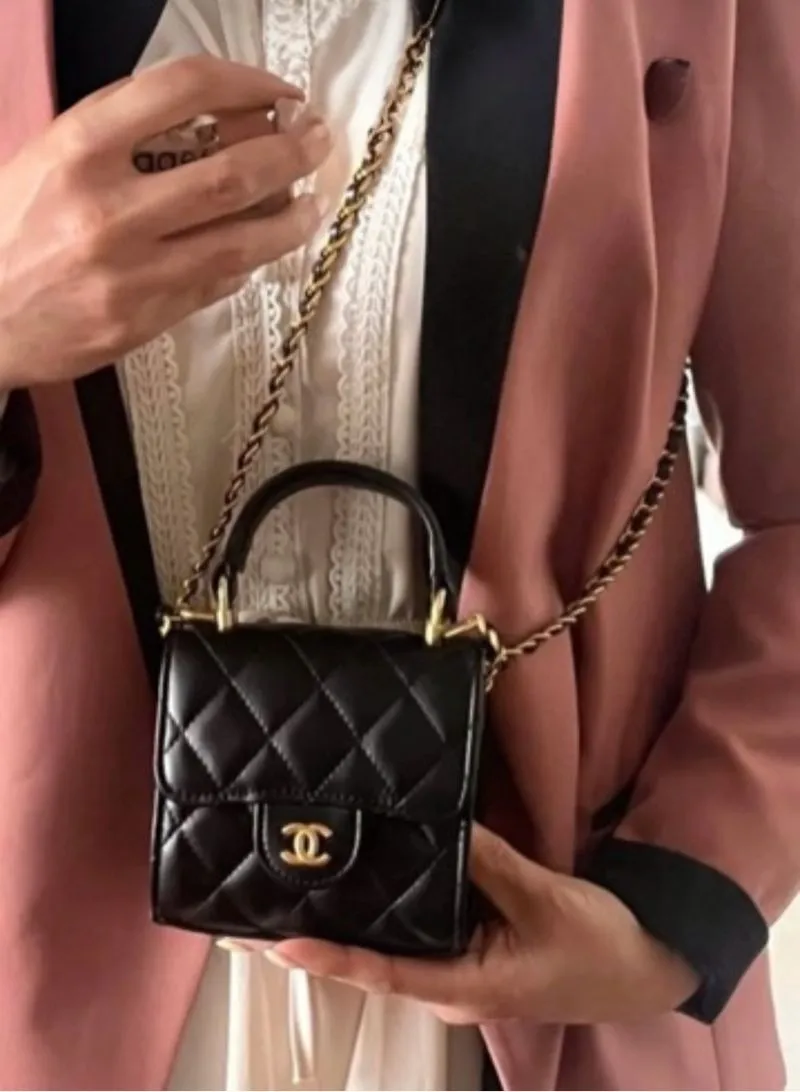 chanel mikcro handle  photo 1