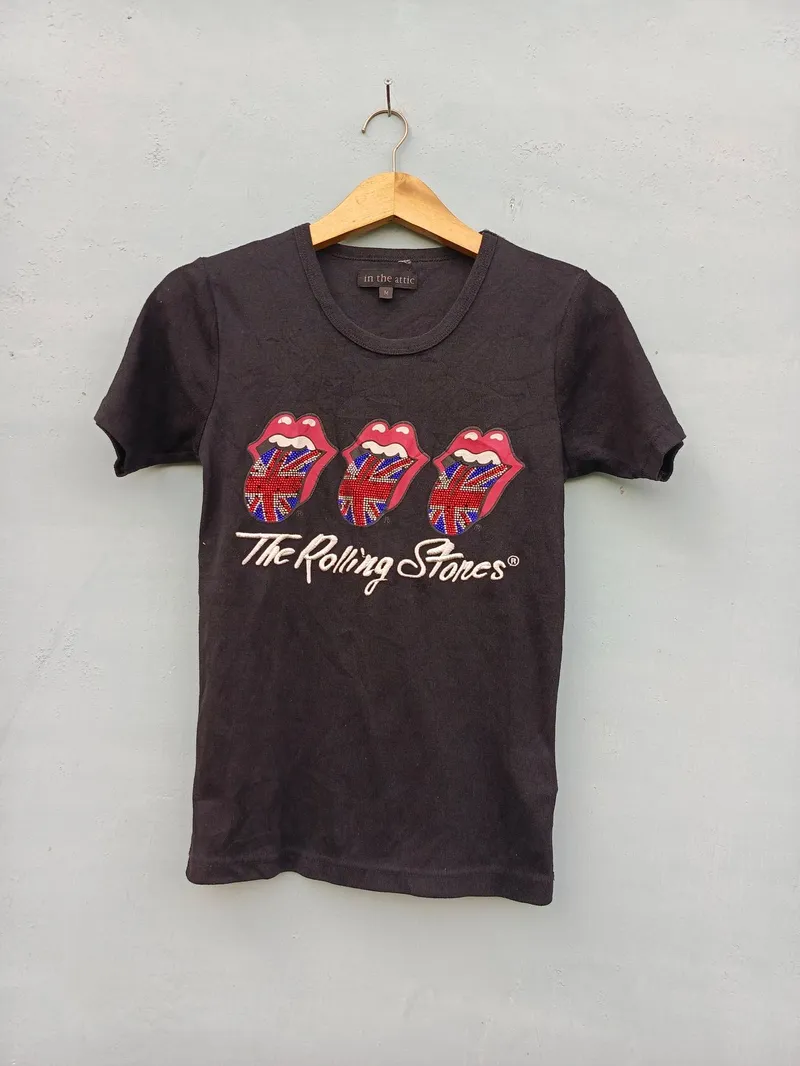 In the Attic Grunge Emo T-shirt Wanita black photo 1