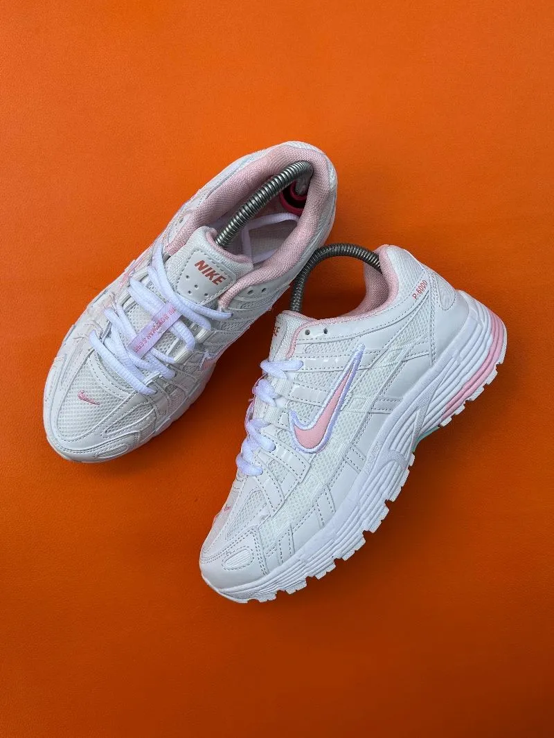 nike vomero
 photo 1