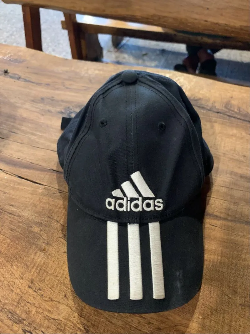 Topi Adidas 3 Strips  photo 1
