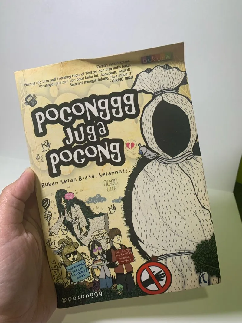 [PRELOVED] Novel Poconggg Juga Pocong photo 1