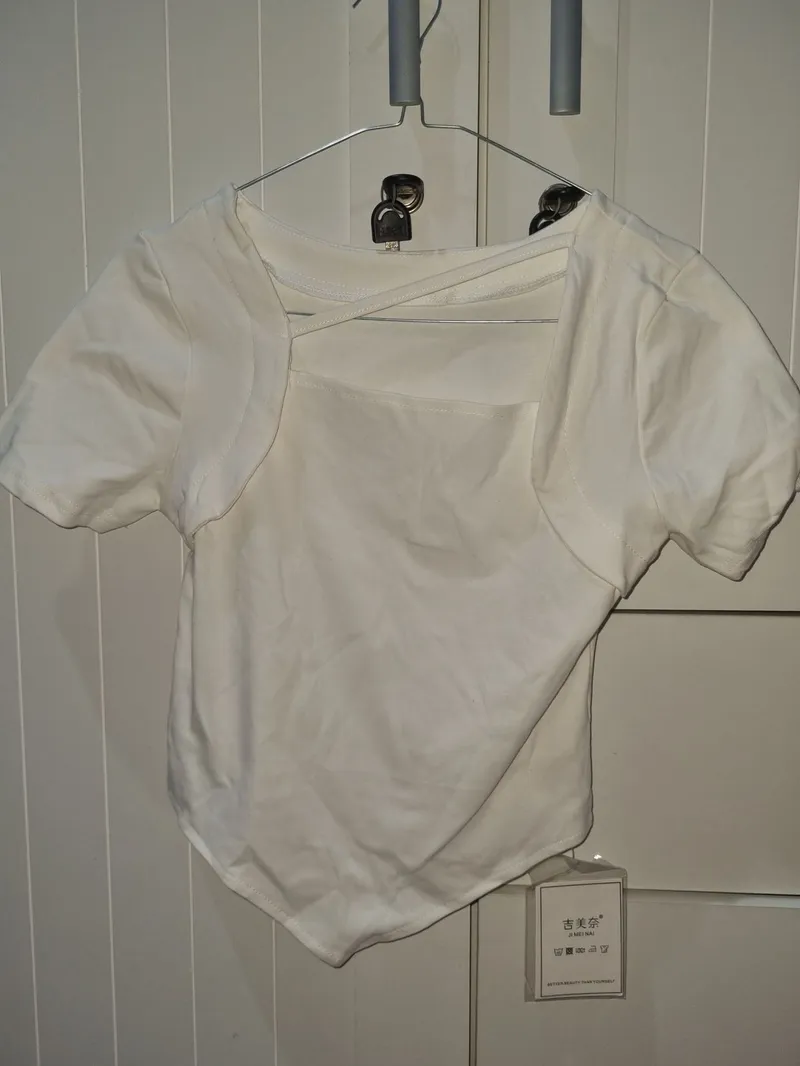 Minimalist Blouse Wanita white photo 1