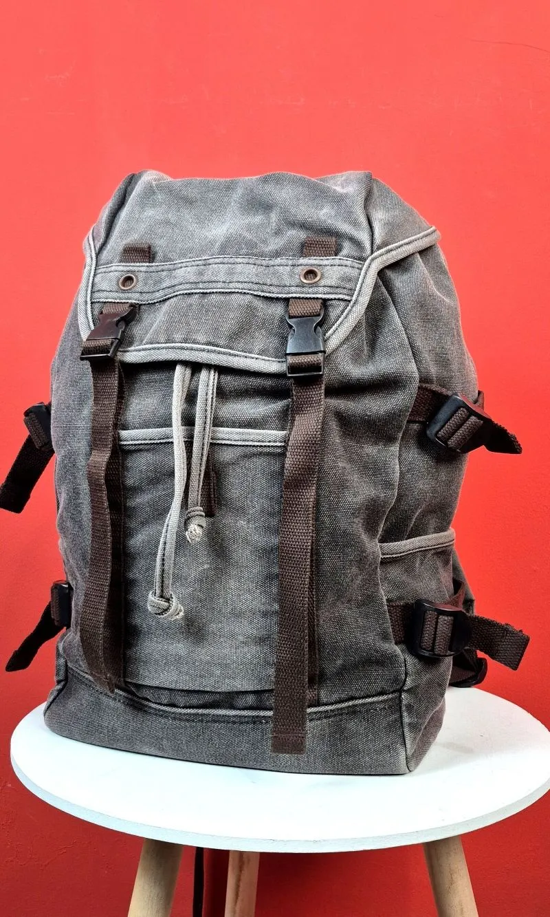 Canvas Bagpack photo 1