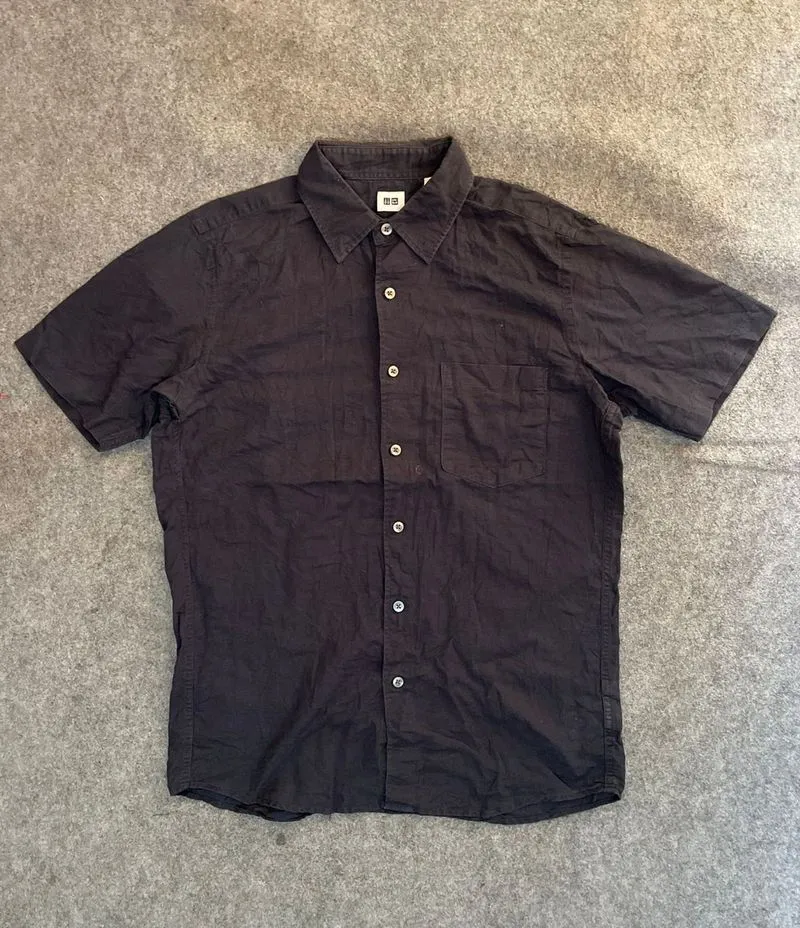 KEMEJA UNIQLO SLIMFIT WARNA NAVY SIZE MEDIUM photo 1