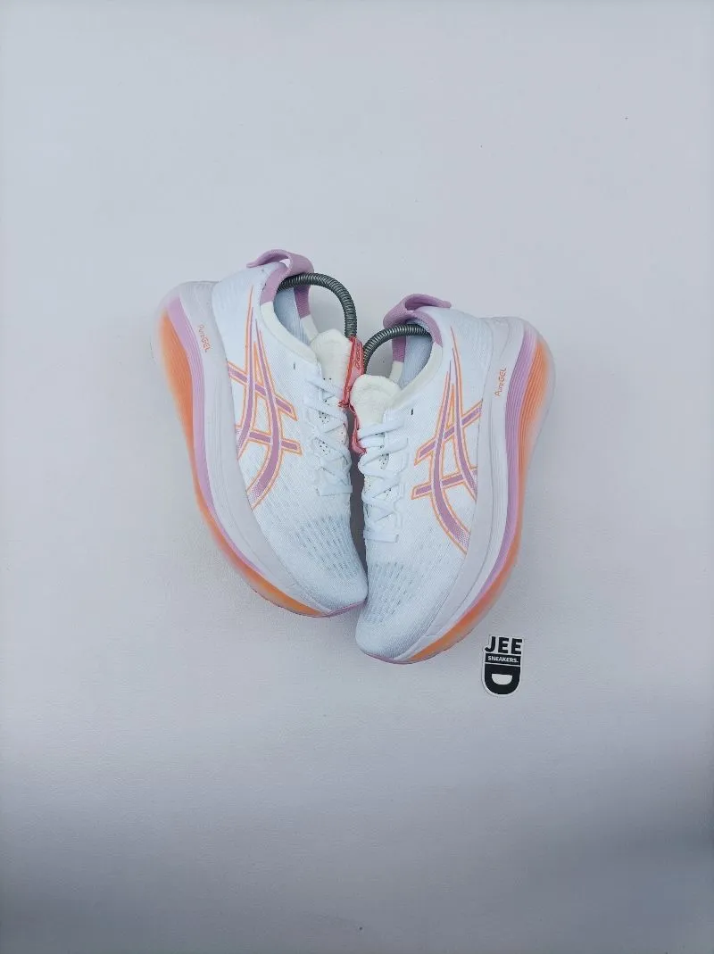 Asics Gel Nimbus 27 White Light Ube photo 1
