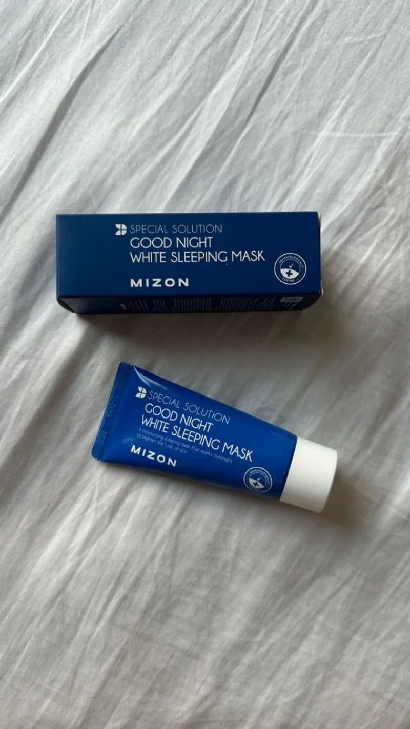 GOOD NIGHT WHITE SLEEPING MASK MIZON photo 1