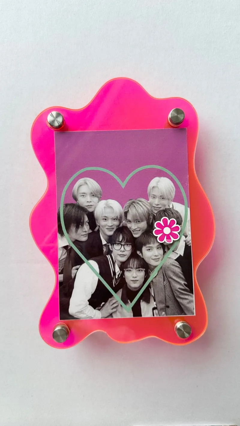 Frame photo pink neon bingkai foto acrylic akrilik photo 1