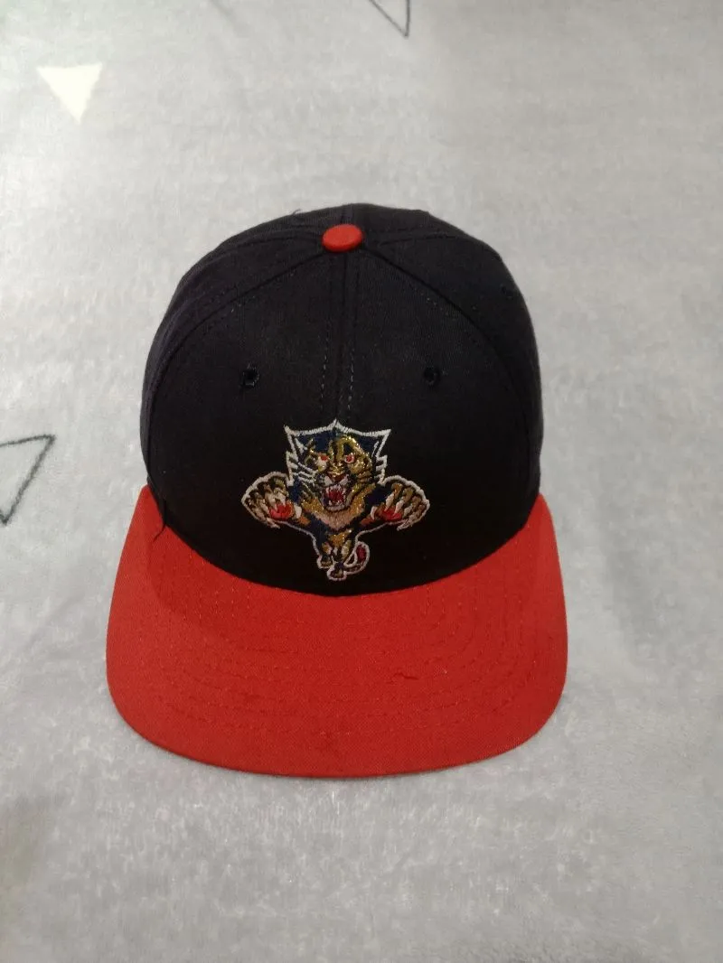 Topi remaja Vintage 90s Florida Panthers CCM Preloved