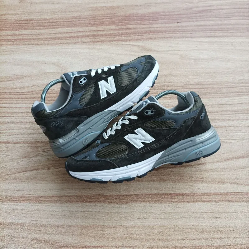 New Balance Gorpcore Indie Sneakers Pria green gray photo 1